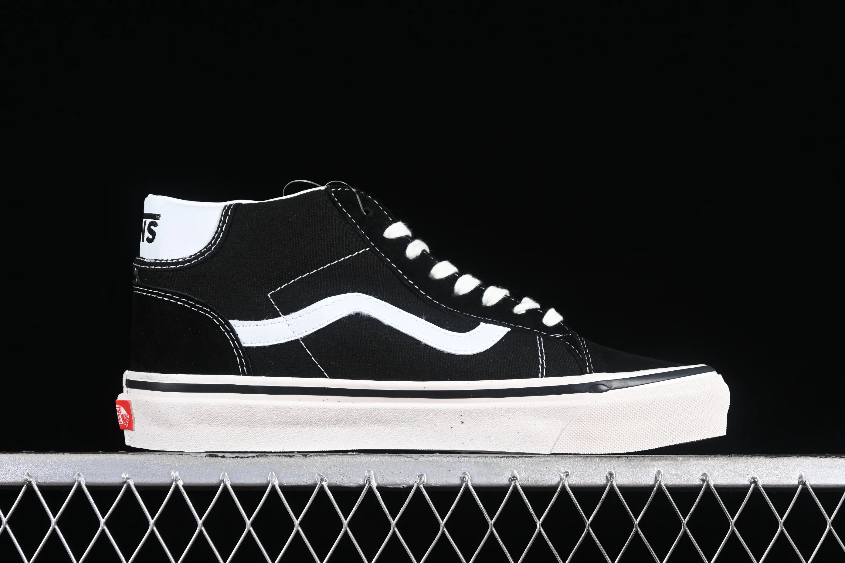 All categories Vans Vans series Vans Mid Vans China Vans Style 37 Anaheim black and white mid-top casual sneakers VN0A3MUOQF6